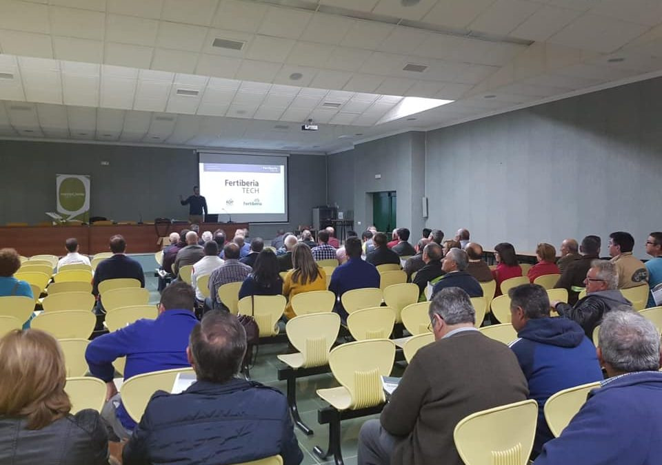 Presentación de las soluciones nutricionales de #FertiberiaTech a los agricultores de olivar